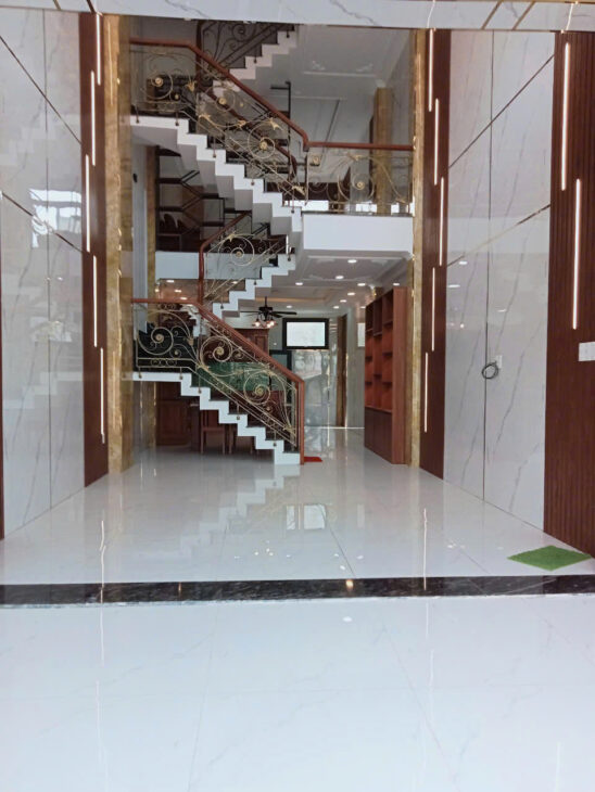 Bán Nhà Mặt Tiền Giá Rẻ Chỉ Việc Dọn Vào Ở Tại Đường 11 , Trường Thọ , Thủ Đức