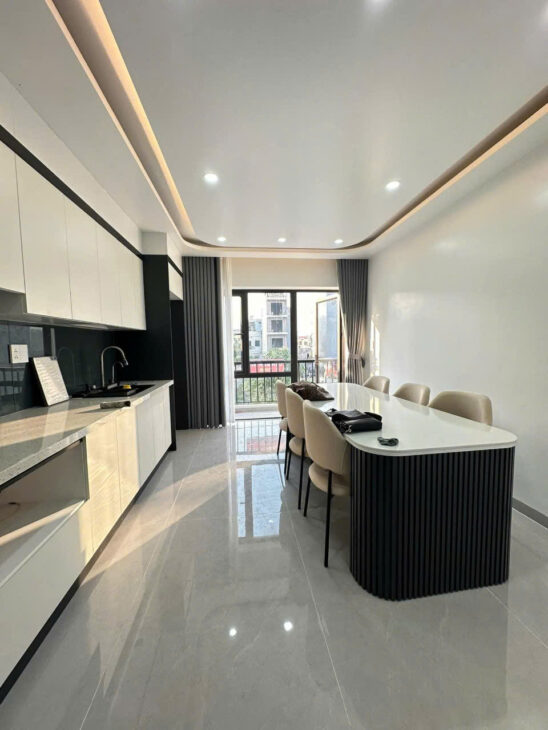 Nhà xây mới độc lập – Thang Máy, 56m 4 tầng, Giá 6.6 tỉ – Tái định cư Vĩnh Niệm