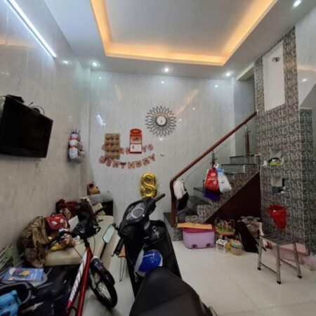 GIÁP QUẬN 10 – BA GÁC THÔNG – HƠN 50M RA XE HƠI – 36M2 – CHỈ NHỈNH 4 TỶ