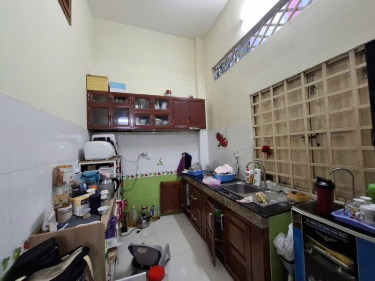 GIÁP QUẬN 10 – BA GÁC THÔNG – HƠN 50M RA XE HƠI – 36M2 – CHỈ NHỈNH 4 TỶ