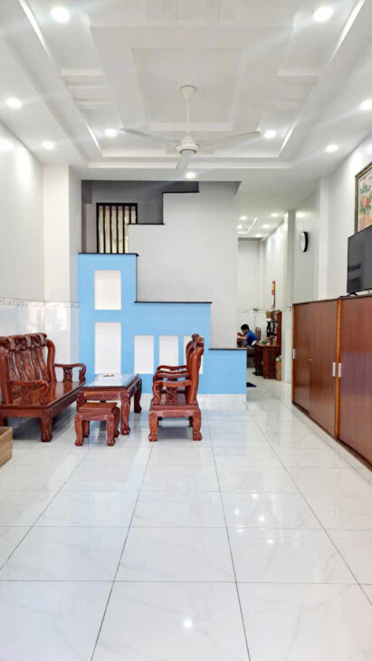 NHÀ MT Đẹp 3 Tầng 69m SHR Giá Chỉ 5 Tỷ 30 Nguyễn Ảnh Thủ Tân Chánh Hiệp Quận 12 Xe Hơi Ngủ Trong