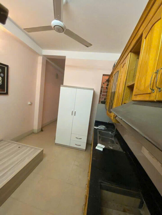 VŨ TRỌNG PHỤNG-THANH XUÂN- DÂN XÂY KCBTCC-NHÀ ĐẸP Ở NGAY-FULL NỘI THẤT- DT 40m x 5 TẦNG, CHỐT QUANH