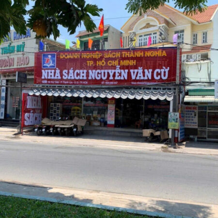 Bán nhà mặt tiền 3 tầng 11x30m gia 27,5 tỷ Đường Hà Huy Giáp