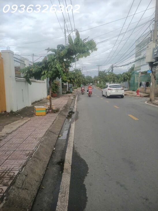 Nhà Mặt Tiền Tân Hiệp 4 Hóc Môn 1900m2 Ngang 15m