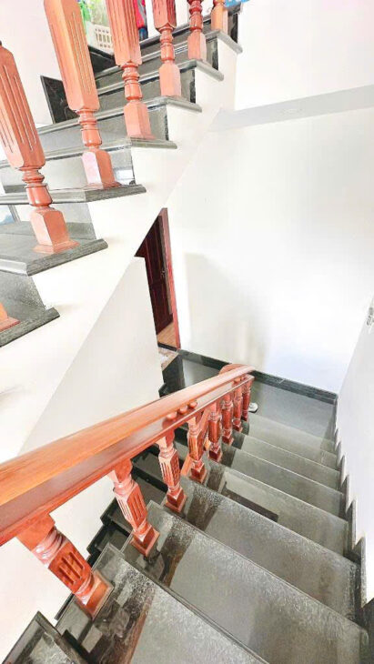 BIỆT THỰ MẶT TIỀN ĐƯỜNG CẠNH AEON BÌNH TÂN – GẦN 100M2 – NGANG 8M – 3 TẦNG, 5PN – HOÀN CÔNG ĐỦ – SỔ