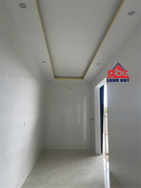 XT098 xưởng sản xuất, kho xuất nhập hàng, ngoài KCN, sẵn xưởng tiếp nhận HD lâu dài