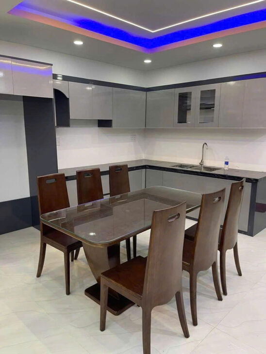 ????️????BÁN NHÀ 3 TẦNG VỊ TRÍ ĐẸP – HẺM XE TẢI 7M – NGANG 6M DÀI 23M – TẶNG FULL NỘI THẤT – GẦN CHỢ