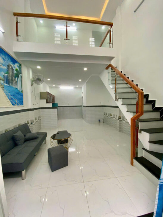 NHà Đẹp Giá Rẻ 44m SHR Giá Chỉ 2 Tỷ 65 Hẻm Xe Hơi Hiệp Thành Quận 12 Sát Gò Vấp