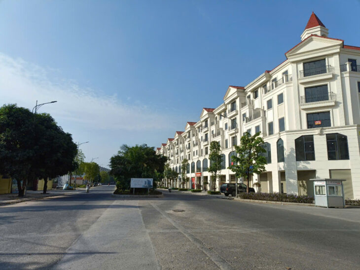 BÁN LÔ GÓC VIP THĂNG LONG 9, 105M² – MT 10.9M, VỈA HÈ KD ĐỈNH, NGAY HINODE, GIÁ 18.2Tỷ