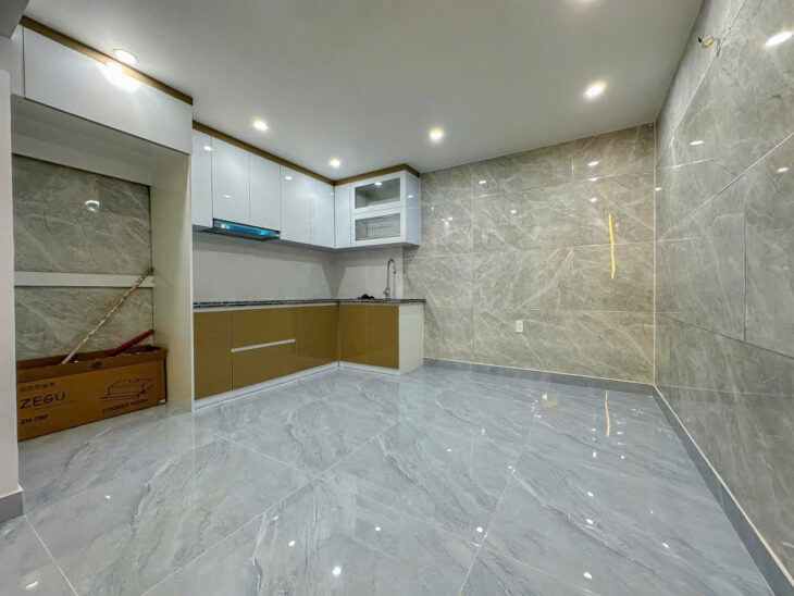 Bán nhà mặt ngõ Đồng Thiện, 43m 4 tầng, đẹp như mới, ô.tô nhỏ tận cửa, Giá 3.65 tỉ