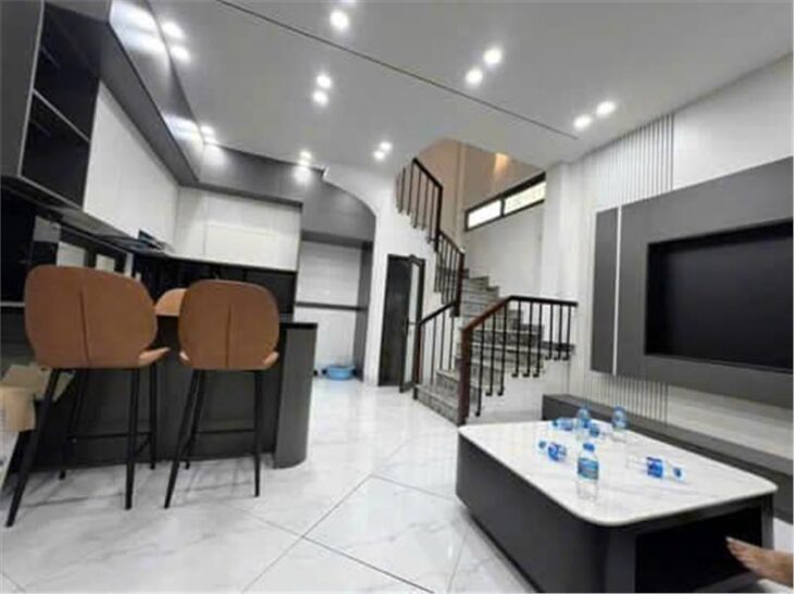 BÁN NHÀ NGỌC THỤY – 52.1m² – NHÀ MỚI ĐẸP – Ô TÔ GẦN – VỊ TRÍ ĐỘC NHẤT – CHỈ VỎN VẸN 6 tỷ