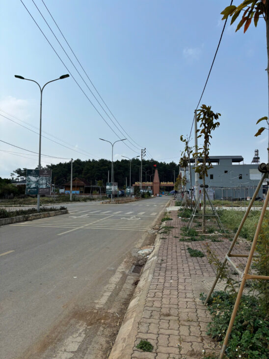 Đất nền khu du lịch Rừng Thông Bản Áng Mộc Châu giá rẻ nhất khu vực cần bán cắt lỗ.