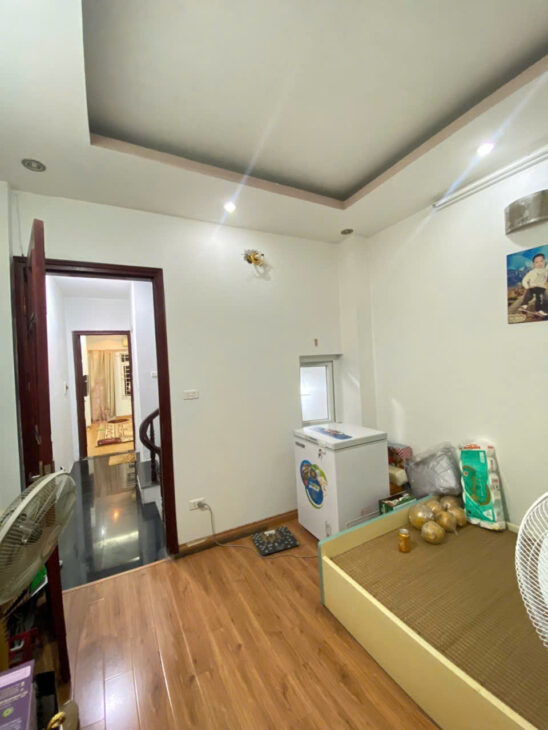 SIÊU PHẨM QUẬN CẦU GIẤY – NGÕ Ô TÔ, 20M RA OTO – NHÀ ĐẸP, Ở NGAY- 7.75 tỷ Quan Hoa 35m, 5 tầng,