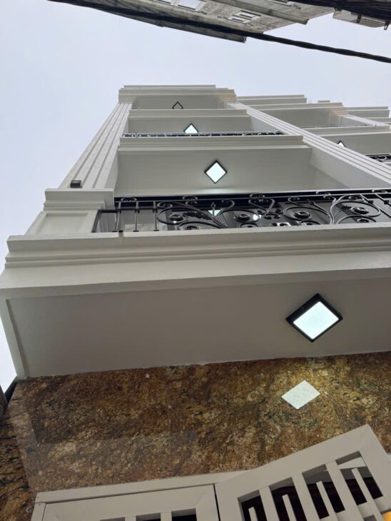 Tân Mai Nhà Mới Full Nội Thất 38m 5 Tầng 4 Ngủ Giá 7.35 Tỷ Sổ Riêng