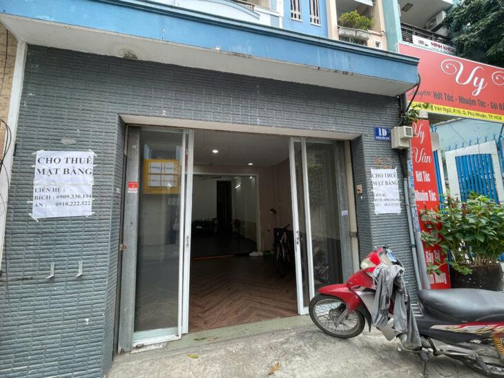 Quận Phú Nhuận ! MB CHO THUÊ GIÁ RẺ LẮM ! NHANH CÒN MT đường khu kinh doanh sầm uất, Chú Oanh