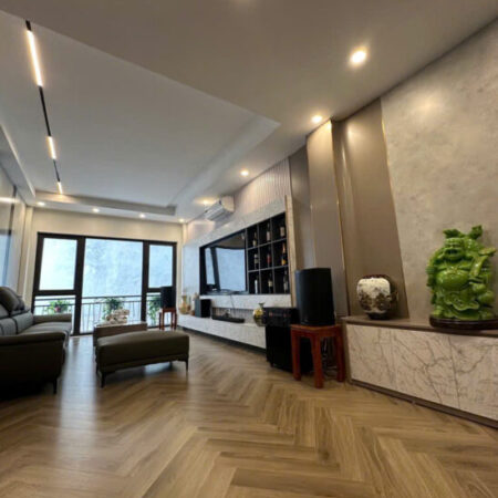 Bán nhà Lâm Du 50 m2 * 6 tầng* 13.1 tỷ, mặt phố kinh doanh, thang máy