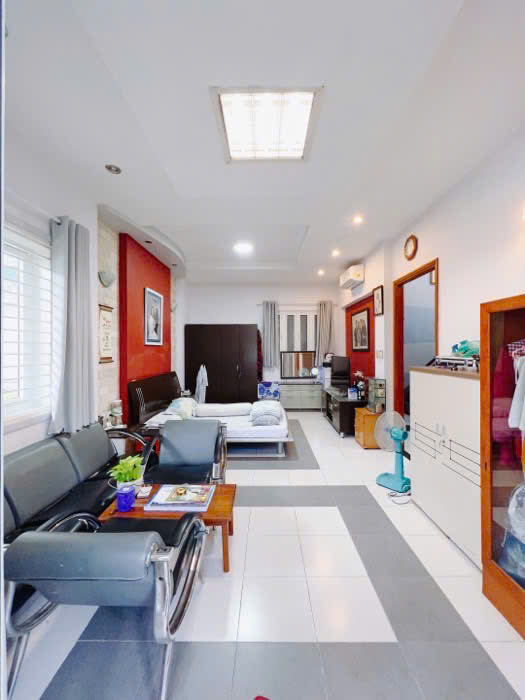 CHÍNH CHỦ BÁN BIỆT THỰ XE HƠI NGỦ TRONG NHÀ ĐƯỜNG VĨNH HỘI, QUẬN 4