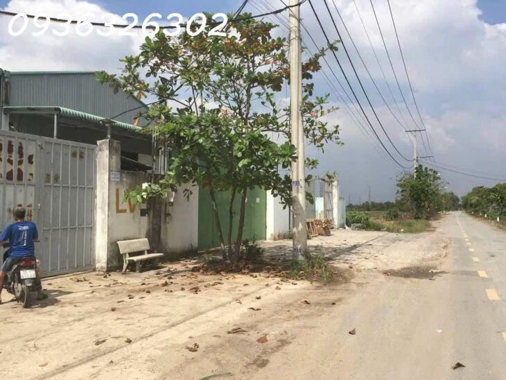Cần bán xưởng Tân Hiệp Hóc Môn 400m2 Ngang Khủng 40m