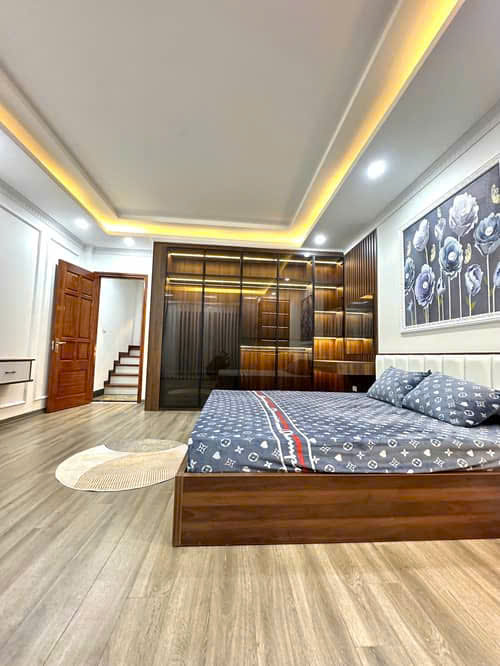 BÁN NHÀ PHAN KẾ BÍNH 37M 5 TẦNG FULL NỘI THẤT GẦN PHỐ GIÁ 8.9 TỶ