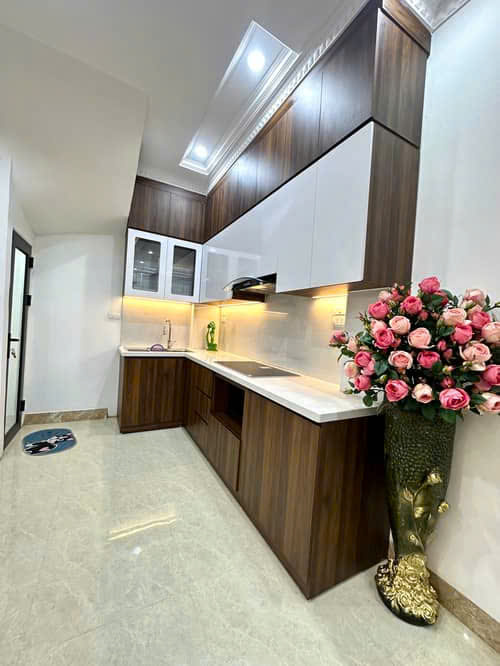 BÁN NHÀ PHAN KẾ BÍNH 37M 5 TẦNG FULL NỘI THẤT GẦN PHỐ GIÁ 8.9 TỶ