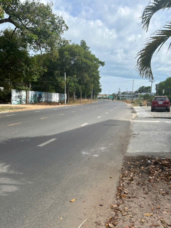 Bán đất ONT Đường Nguyễn Tri Phương – Tân Bình – TX LaGi giá ngộp