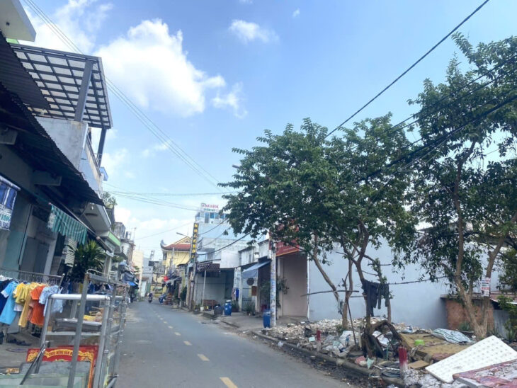 Bán Gấp nhà, Tân Phú Thủ Đức, HXH, DT 55m2 ( 5.3 x 10.3 ), HDT 5 tr/tháng, chỉ 3.1 ty