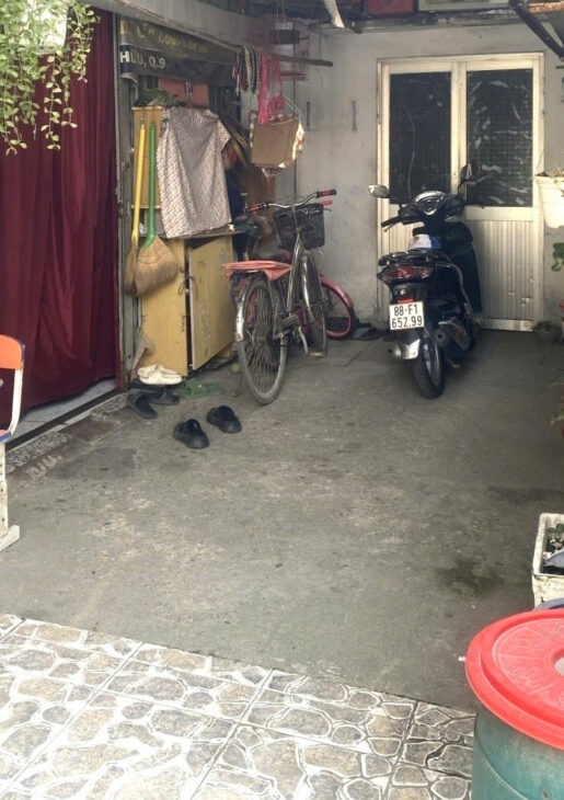 Bán Gấp nhà, Tân Phú Thủ Đức, HXH, DT 55m2 ( 5.3 x 10.3 ), HDT 5 tr/tháng, chỉ 3.1 ty