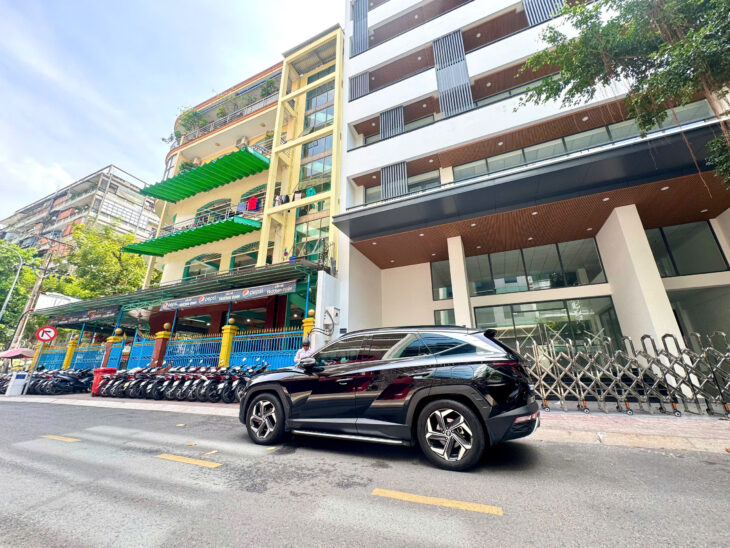 CẦN SANG CHỦ MỚI TÒA NHÀ 9 TẦNG SỐ 3-5 ĐƯỜNG HỒ XUÂN HƯƠNG, QUẬN 1