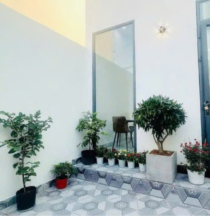 BÁN CĂN NHÀ MẶT TIỀN HẺM Ô TÔ SIÊU ĐẸP VÀO Ở NGAY , GIÁ THÌ TỐT CHUẨN VỀ DIỆN TÍCH GIÁ GIẢM CHÀO