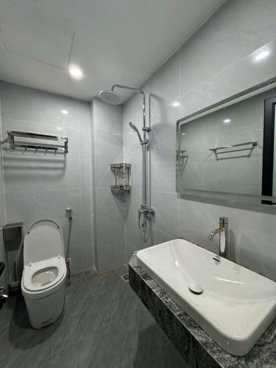 DUY NHẤT – PHỐ TRẠM 5.9TỶ 6 TẦNG – CỰC ĐẸP – OTO – ĐẦY ĐỦ NỘI THẤT