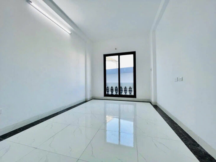 NHÀ ĐẸP DÂN XÂY PHỐ KIM QUAN 40M2, 5 TẦNG, MẶT TIỀN 4M,6.3 TỶ,LONG BIÊN.