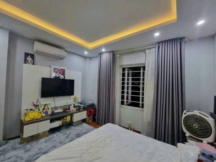 NHÀ ĐẸP DÂN XÂY PHỐ NGỌC THỤY- LONG BIÊN,Ô TÔ QUA 50M2,4 TẦNG, MẶT TIỀN 4M,7.86 TỶ.