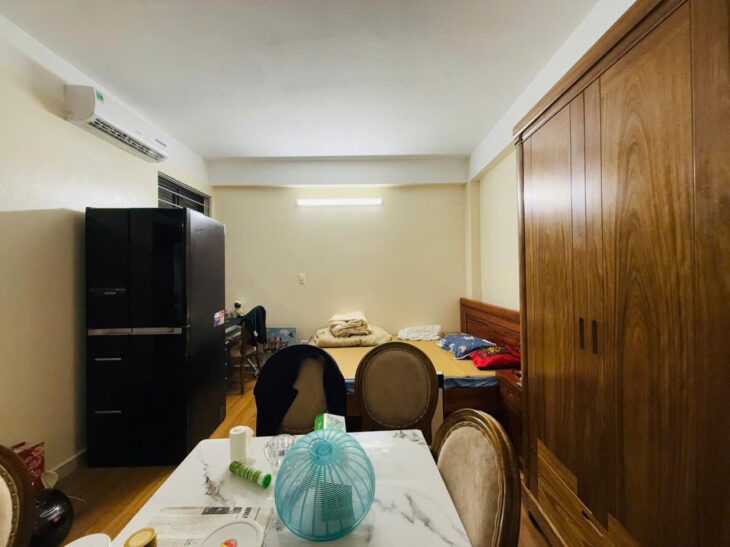 Bán ccmn Phố Nhân Hoà, 60m 6 tầng, MT 5m, nở hậu, vợ hiền hòa, nhà hướng Nam, ô tô đỗ cửa, ô chờ