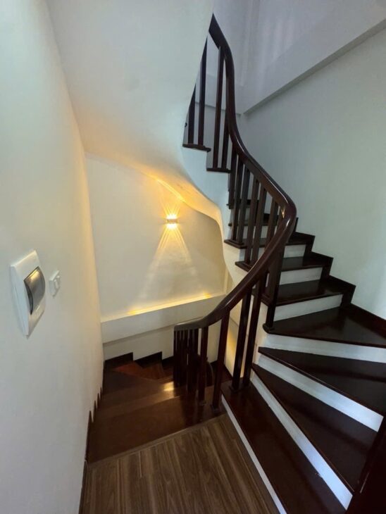 SIÊU PHẨM 5 TẦNG THẠCH BÀN – MẶT TIỀN ĐỈNH CAO – CẠNH AEON, CHỢ, TRƯỜNG – ĐẦY ĐỦ NỘI THẤT