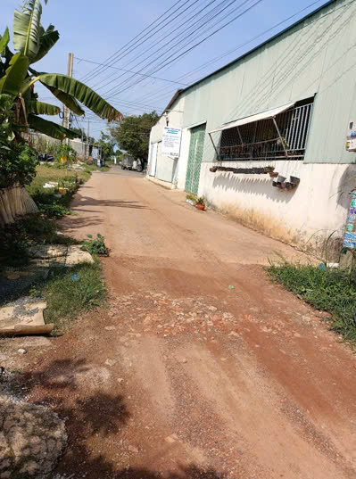 CHÍNH CHỦ CẦN VỐN KINH DOANH NÊN SANG TÊN LÔ ĐẤT TẠI BÀU