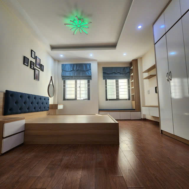 BÁN NHÀ RIÊNG PHỐ NGỌC THỤY- LONG BIÊN, 30 M2, 4 TẦNG,MẶT TIỀN 4.08M, 5 TỶ.