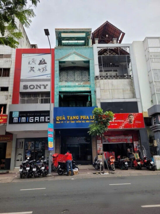 ????Cho Thuê Nhà Mặt Tiền Lý Chính Thắng, P.Võ Thị Sáu, Q.3 ????Diện tích: 4mx 20m