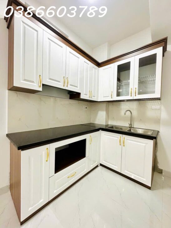 Bán nhà riêng dt 30m2, 5PN, 3WC tại Bát Khối, Long Biên, Hà Nội