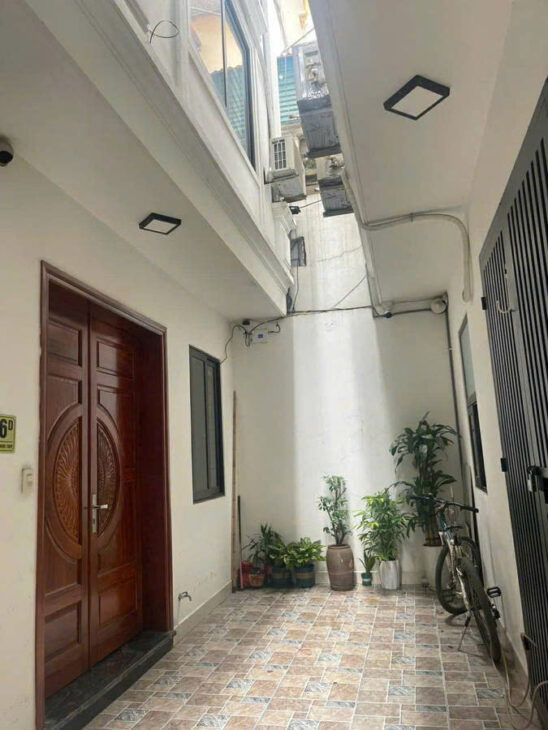 NHÀ ĐẸP Ở NGAY PHỐ NGỌC THỤY – LONG BIÊN 30M2, 5 TẦNG, MẶT TIỀN 4.7M, 6.3 TỶ.