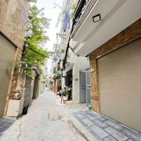 NHÀ ĐẸP Ở NGAY PHỐ NGỌC THỤY – LONG BIÊN 30M2, 5 TẦNG, MẶT TIỀN 4.7M, 6.3 TỶ.