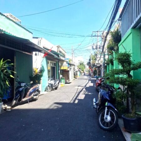 Hiếm., Gần NGUYỄN VĂN LINH Q7, 106M2, 2 TẦNG – 7 PHÒNG – 17TR/THÁNG, ÔTÔ ĐỖ CỬA, 9TỶ