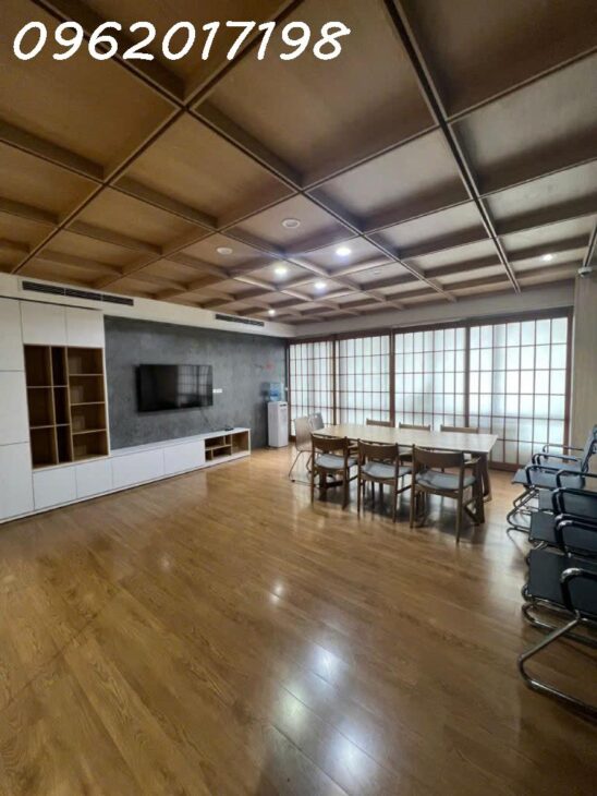Cho thuê căn duplex 2601 tòa vip Petrowaco 97 – 99 Láng Hạ tặng nội thất sang trọng tiêu chuẩn 5*