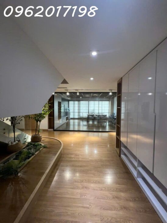 Cho thuê căn duplex 2601 tòa vip Petrowaco 97 – 99 Láng Hạ tặng nội thất sang trọng tiêu chuẩn 5*