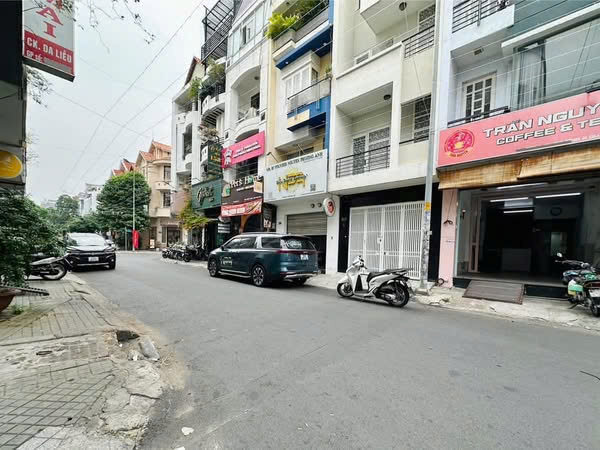 ????HI.ẾM ????- MẶT T.IỀN HOA LAN, SAU LƯNG PHAN XÍCH LONG, P2, PHÚ NHUẬN – 6 TẦNG