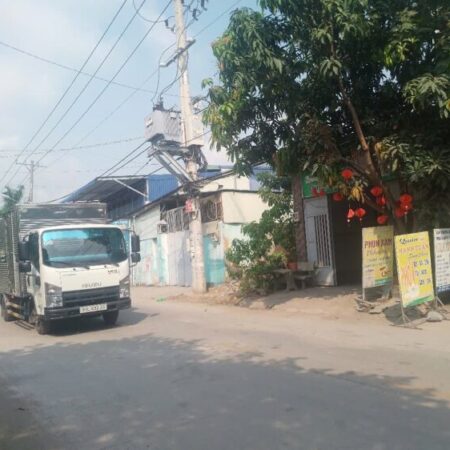 Bán Gấp Bãi Xe 5393m2 có 210 tỷ Mặt Tiền Thạnh Lộc Quận 12 TP. Hồ Chí Minh