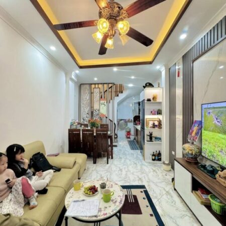 BÁN NHÀ NGUYỄN TRÃI – THANH XUÂN – 36M2 x 6T – MT 3.8M – 7.95 TỶ – NGÕ SH QUAY ĐẦU