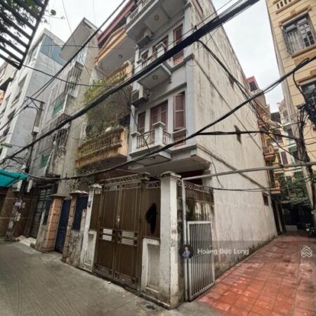 Nhà Nguyễn Khánh Toàn, lô góc 3 thoáng, ngõ thông, 5 tạ đỗ cửa nhà, 47m2*4T, giá 10.8 tỷ có TL