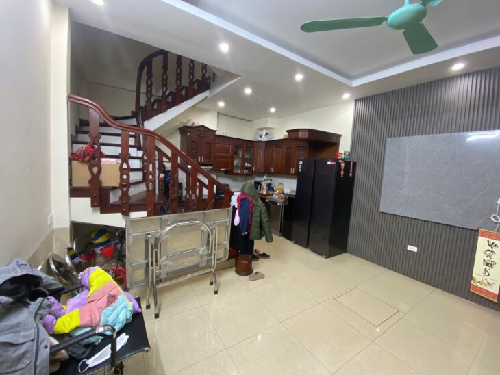 BÁN NHÀ ĐỘI CẤN – 34M2 x 4T – MT 4.6M – 7.5 TỶ – CÁCH Ô TÔ TRÁNH 50M – Ô TÔ ĐỖ CỬA 24/7