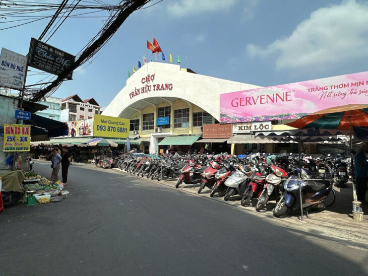 Bán nhà tặng ý tưởng café đường tàu Nguyễn Văn Trỗi PN 169m2 ngang 9.4m gần chợ 14.5 tỷ.