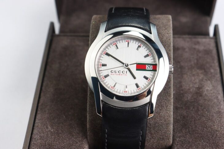 Đồng Hồ Nam : Gucci YA055207 Dây Da Automatic – Size 38mm – Fullbox…